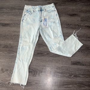S.O.N.G Straight Fit High-Rise Jeans -NWT